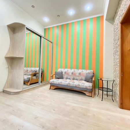 Old Town Apartments Lanzheron Beach Odessa Extérieur photo